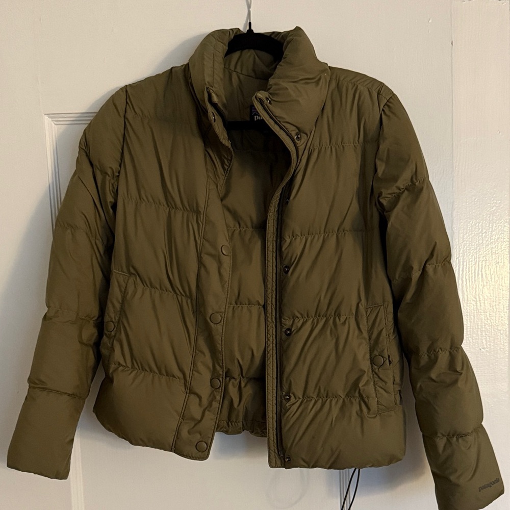 Patagonia puffer jacket